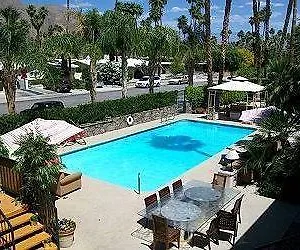 Palm Tee Hotel